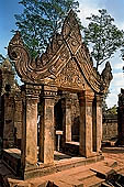 Banteay Srei temple - second enclosure, portico of the east gopura